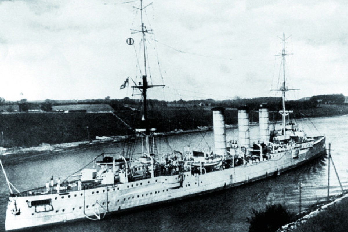 Who Whom: British Submarine against Chinese Pirates Who Whom: British Submarine against Chinese Pirates
